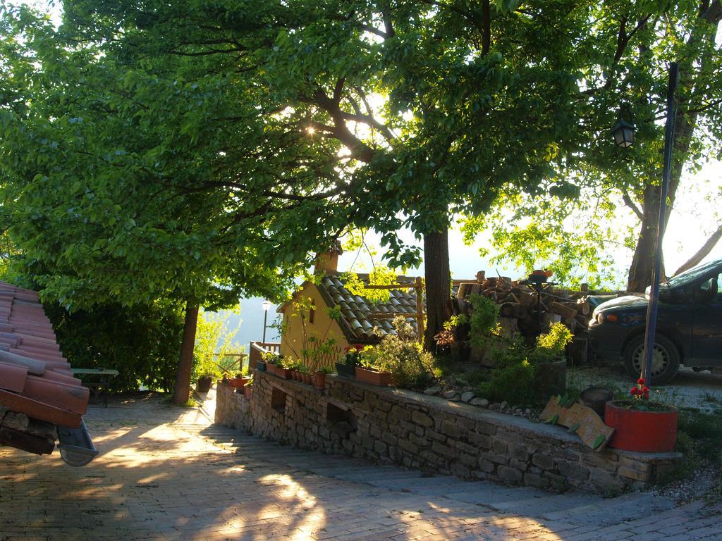 Agriturismo Becerca Vegan Serra San Quirico Esterno foto
